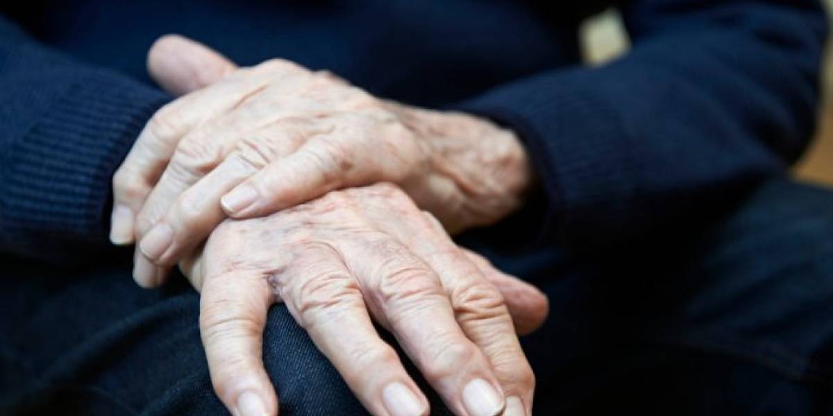 Dispositivo chileno logra controlar los temblores producidos por el Parkinson