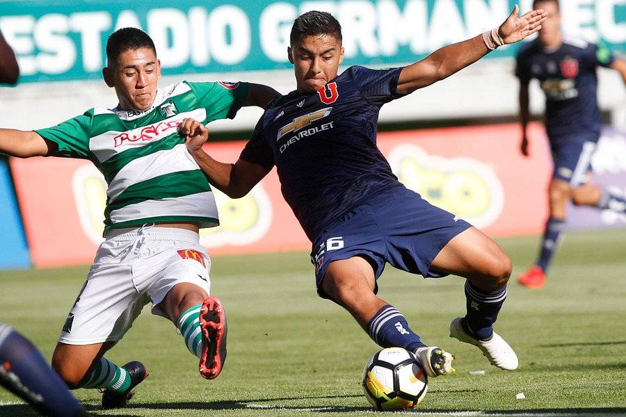 Diego Cayupil es el encargado de sumar los minutos Sub20 en Temuco / Photosport