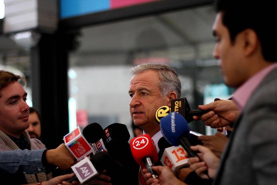 Ministro Larraín comentó cifras de empleo