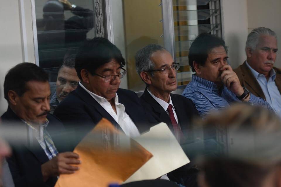 Expresidente Álvaro Colom