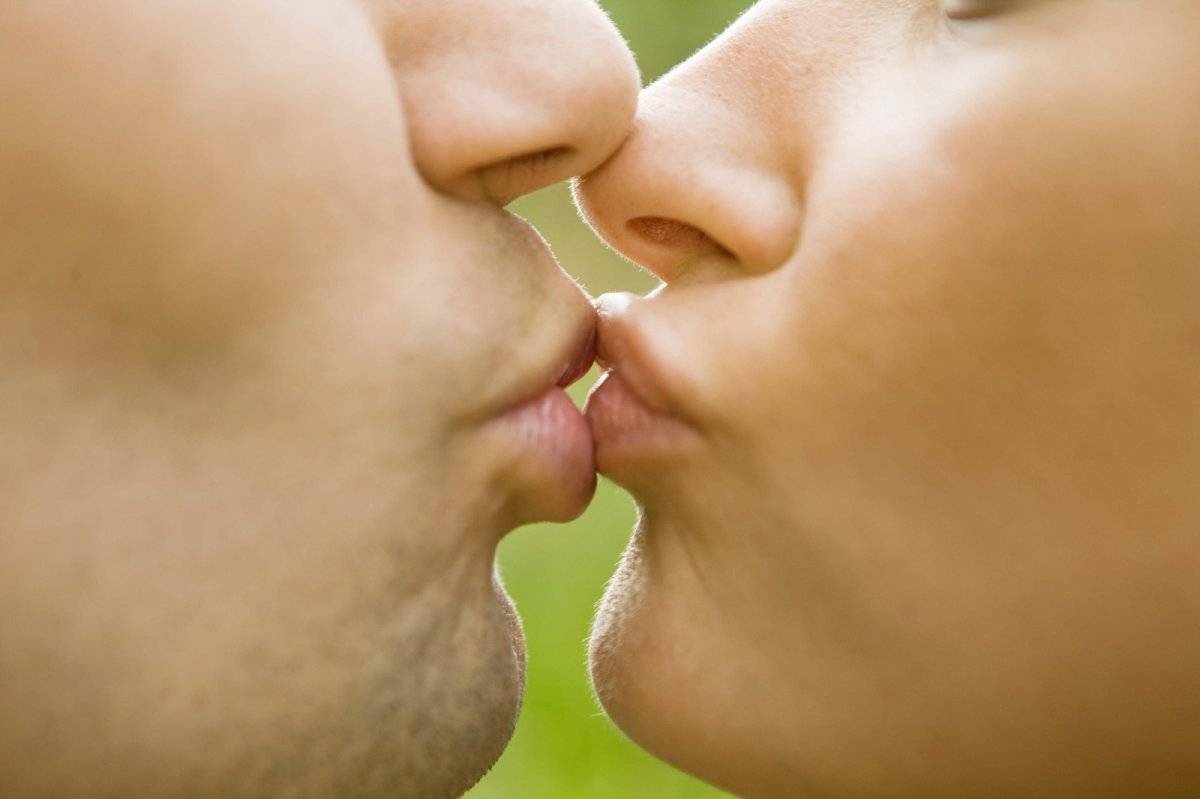 Beso piquito