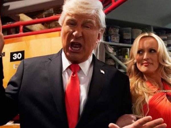 Stormy Daniels, Donald Trump, Saturday Night Live, Parodia,