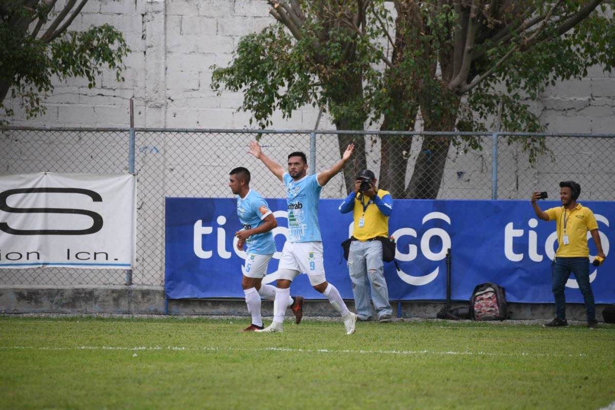 Wilber Pérez le marcó a Municipal por segunda vez en el torneo