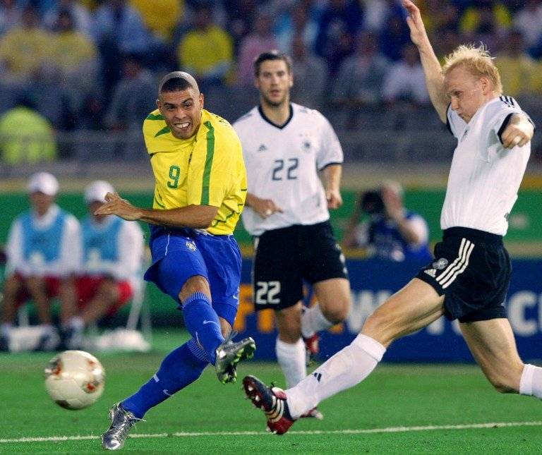 Ronaldo durante la final del Mundial 2002