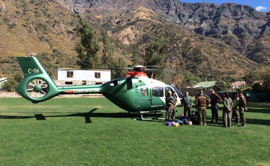 Carabineros en Cerro Angel