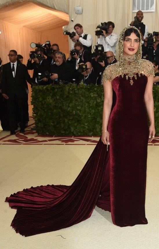 mejor vestidas met gala
