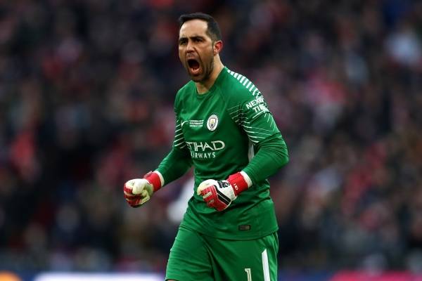Ter Stegen reconoció que fue difícil convivir con Claudio Bravo