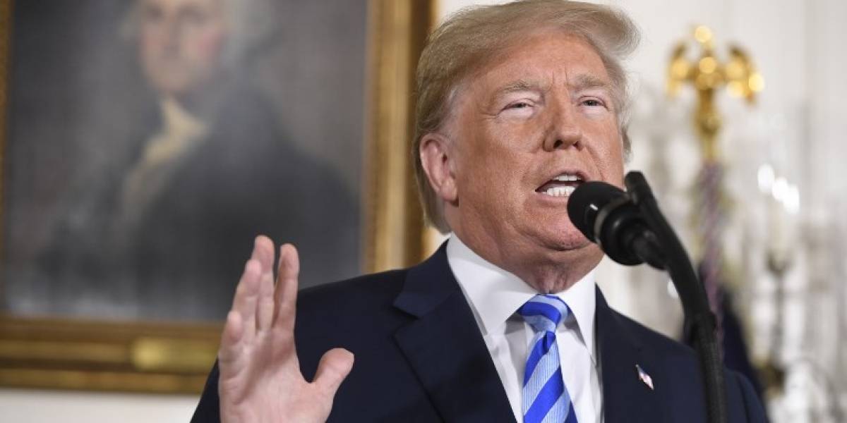 Trump y Macron dialogaron