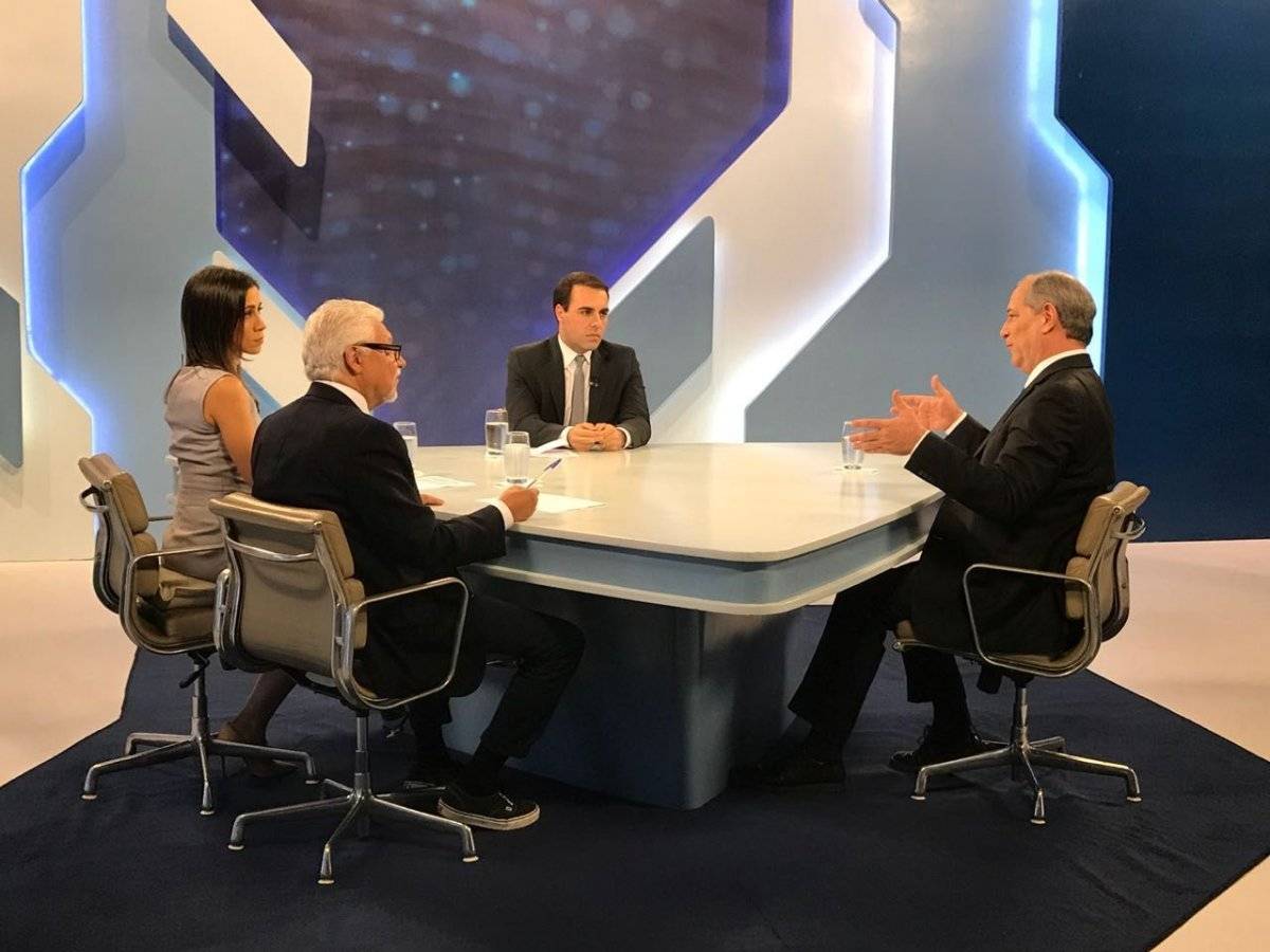Ciro Gomes é entrevistado na bancada do Band Eleições