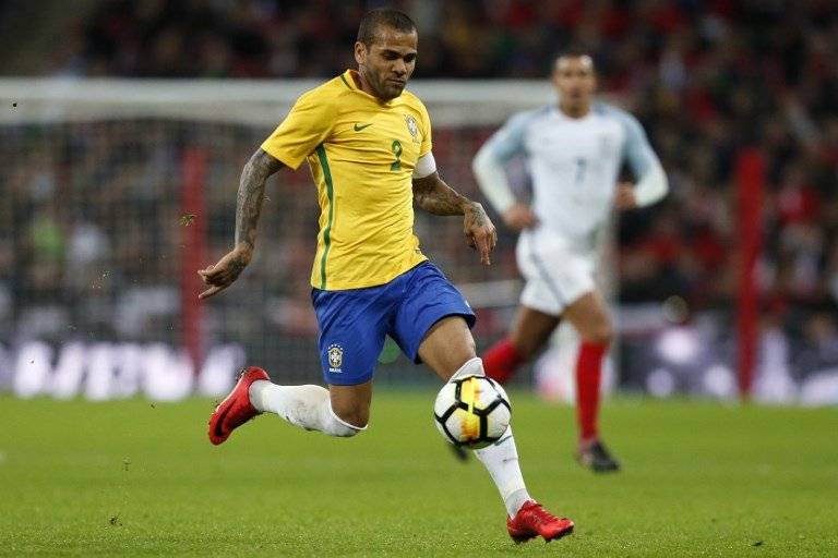 Dani Alves, el lateral derecho de Brasil