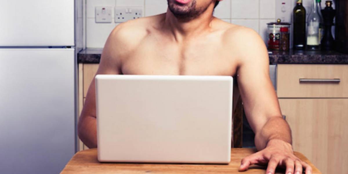Pornografía en línea puede salvar relaciones