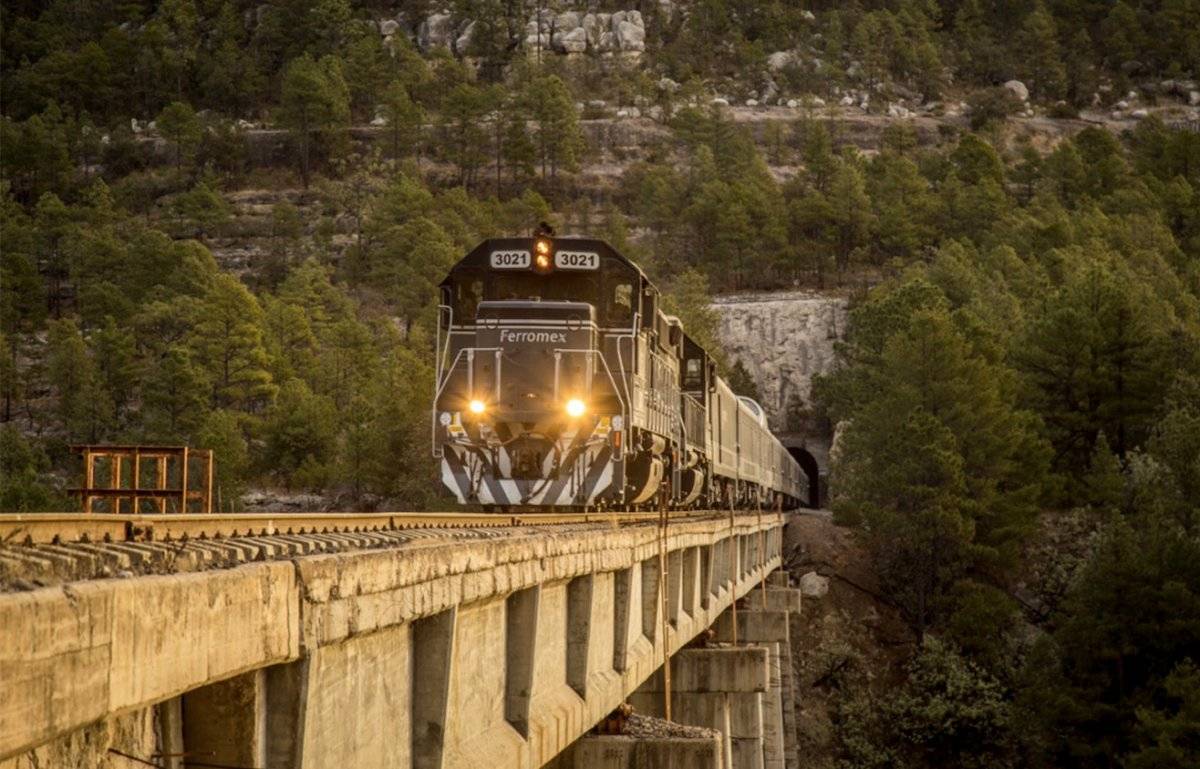 Este es el nuevo Chepe Express que recorrerá también la Sierra Tarahumara