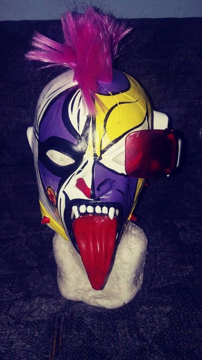 Las originales máscaras del luchador Psycho Clown Publimetro México