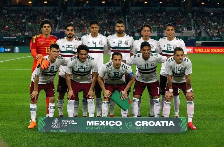 El equipo nacional de México antes de un amistoso