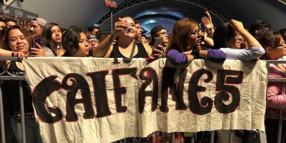 (VIDEO) Policías usaron electrochoques vs asistentes a concierto de Caifanes en Puebla