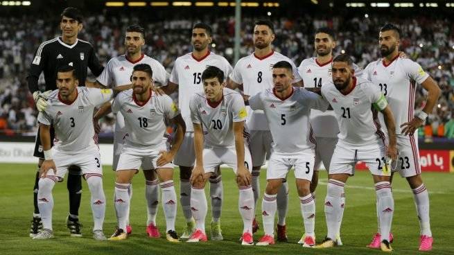 La selección iraní posa para la foto