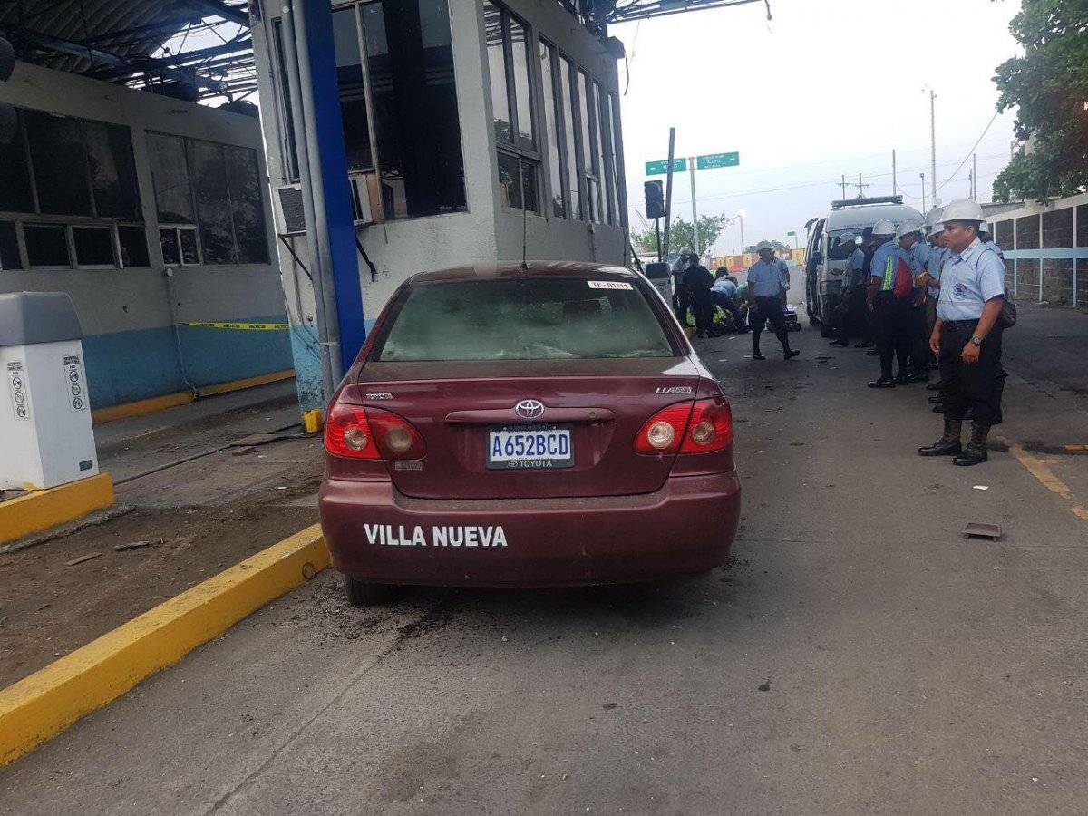 policías atropellados en Puerto Quetzal
