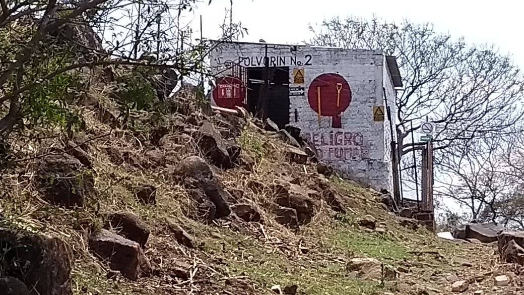 Explosión en polvorín de Atotonilco deja tres heridos.
