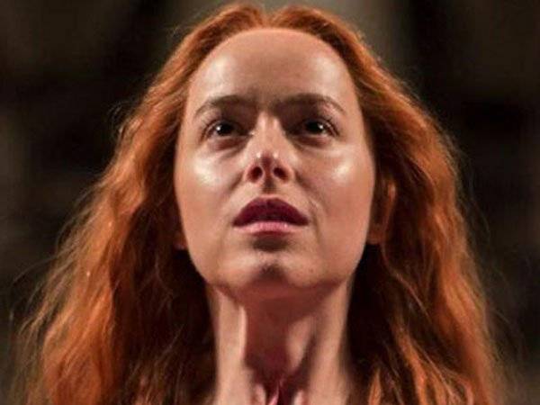 Dakota Johnson Suspiria Actriz Look