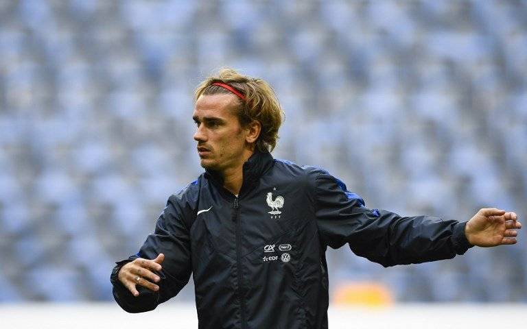 Griezmann calienta con Francia