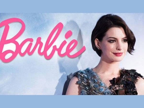 Anne Hathaway Barbie Dólares