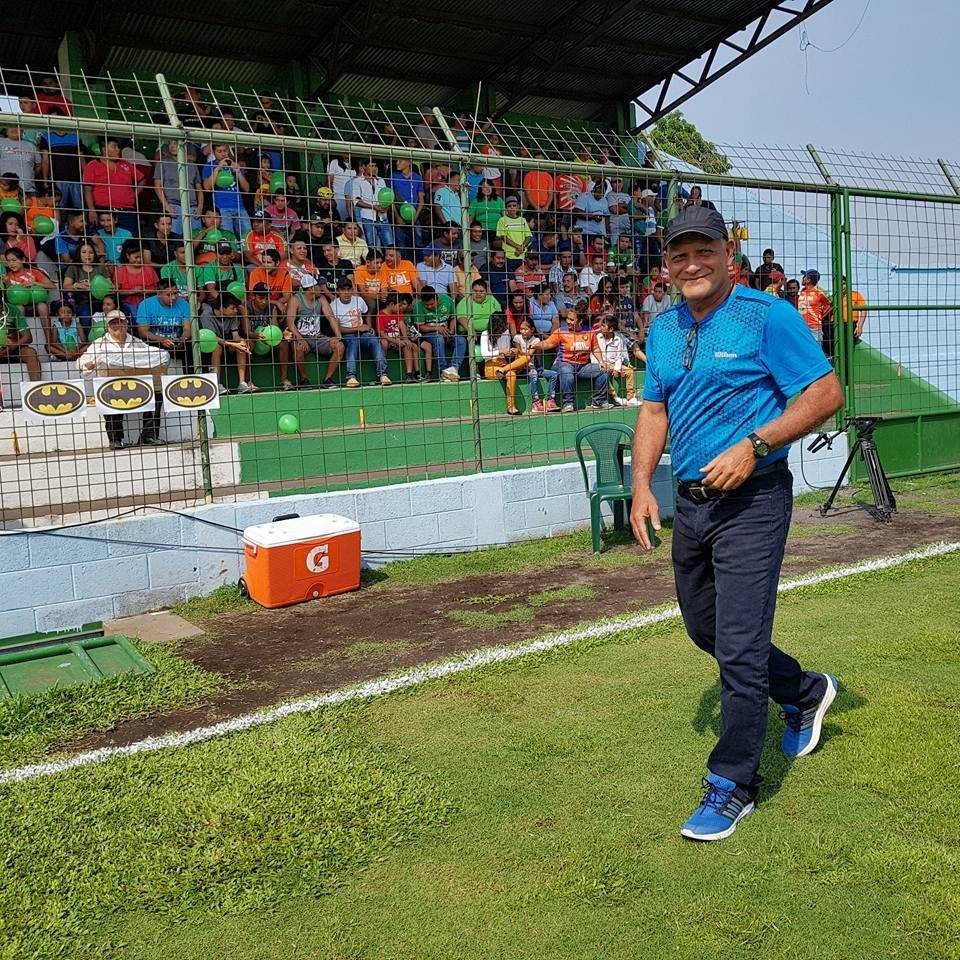El técnico guatemalteco Walter Claverí