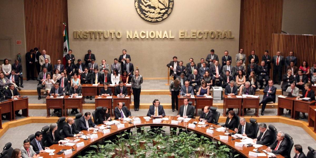 México: El INE desmiente la posibilidad de que Carlos Slim afecte los resultados de la elección presidencial