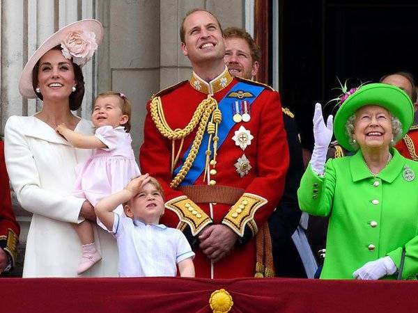 Kate Middleton Vestido Alexander McQueen