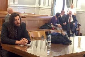 https://www.publinews.gt/gt/noticias/2018/05/24/video-fijan-fecha-treintanero-michael-rotondo-salir-casa-padres.html