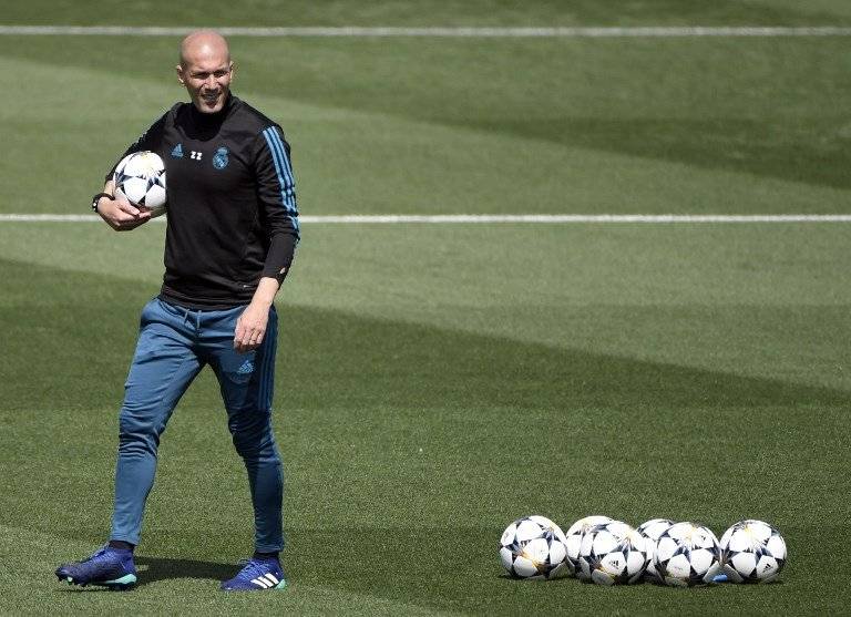 El Madrid vuelve a buscar a Zidane