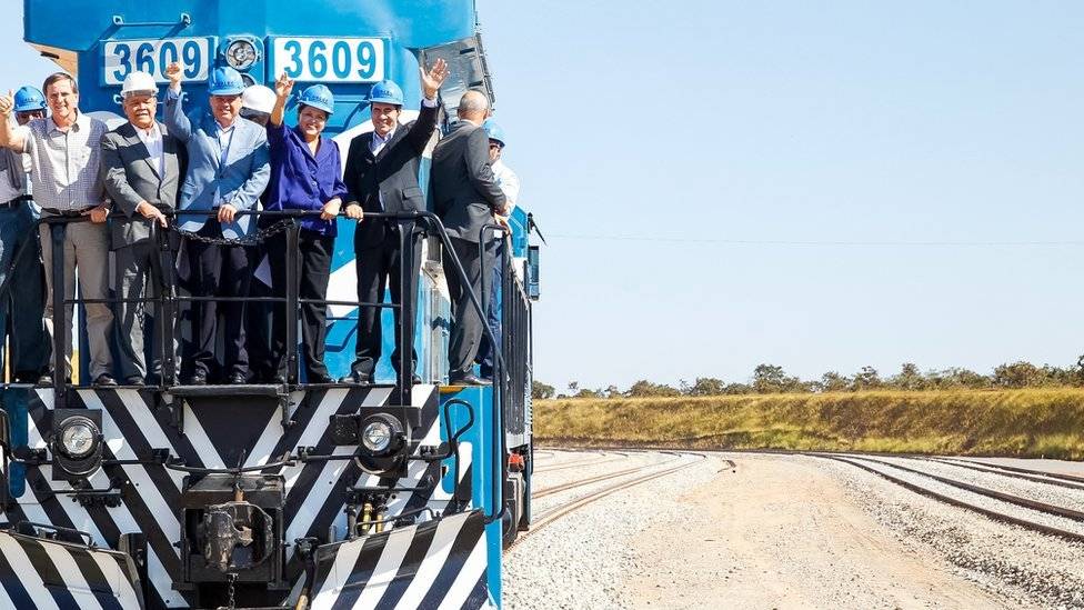 101739689ferrovia-077874f6aae3a1091365864fc3491455.jpg