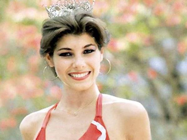 Miss Patricia Janiot Periodista