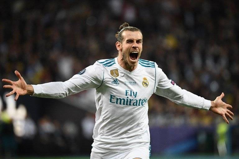 Gareth Bale celebra uno de sus dos tantos