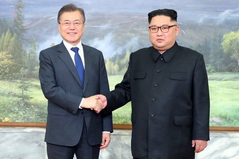 Kim Jong-un y Moon Jae in