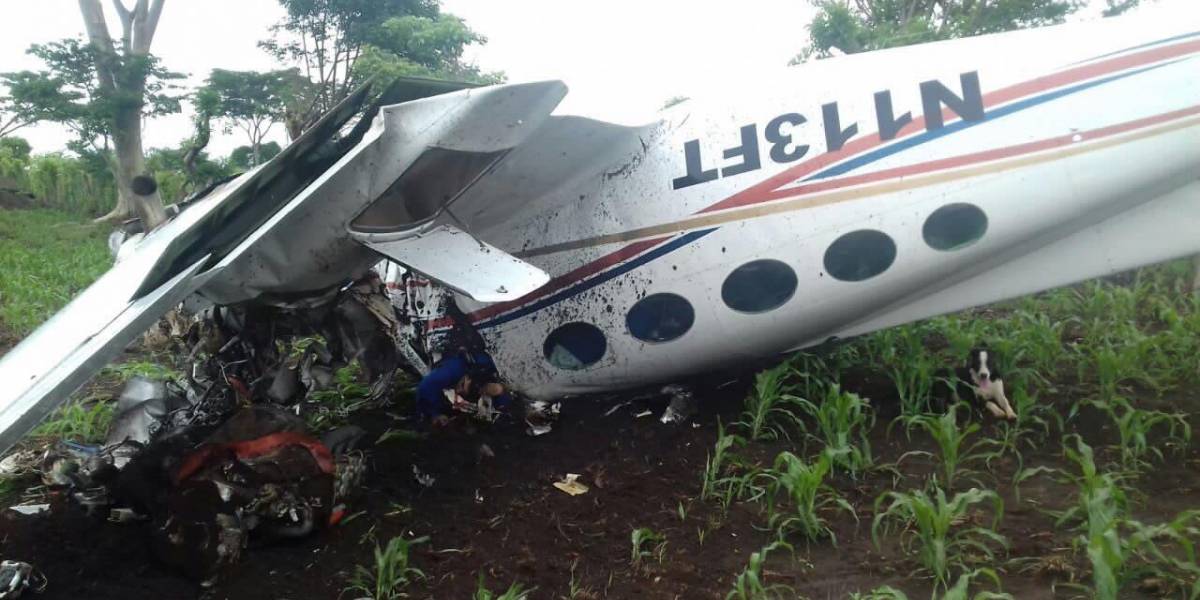 Guatemala: Dos muertos al desplomarse avioneta en Quezaltenango