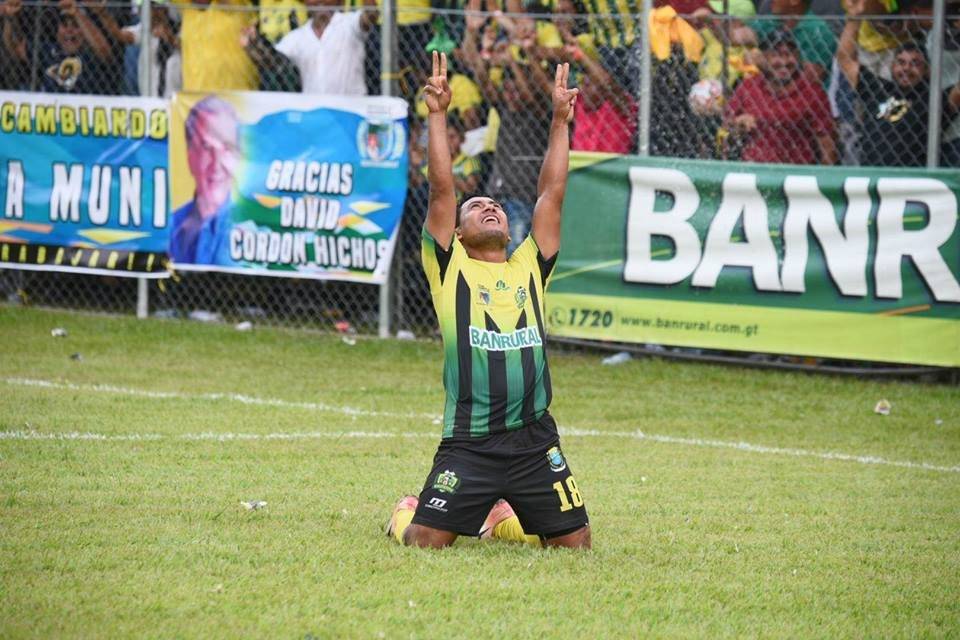 Así fue el festejo de Orellana