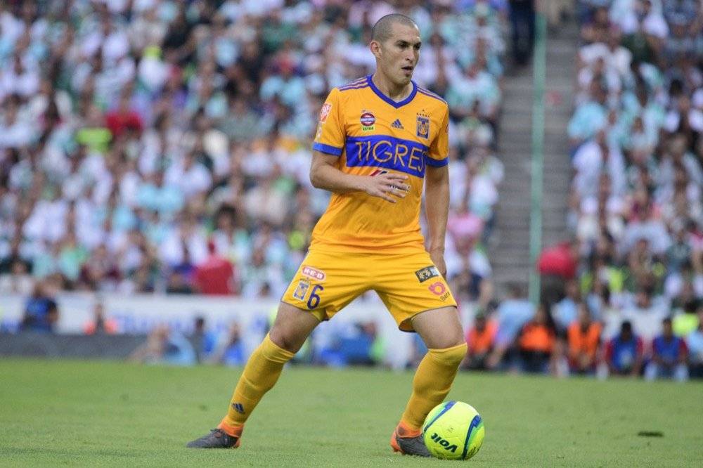Cinco jugadores que Chivas buscó como refuerzos