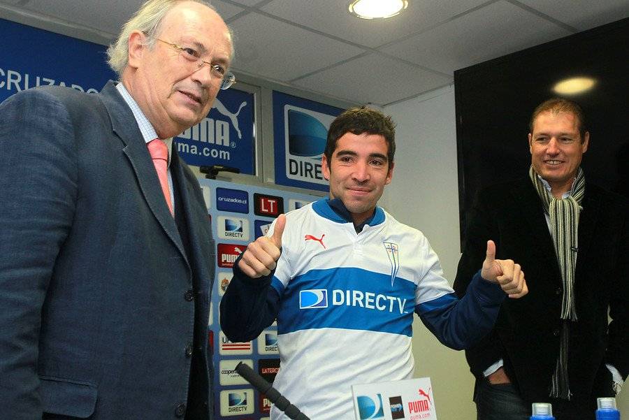 El Chiki en su presentación como refuerzo de la UC el 4 de julio de 2012 / Foto: Agencia UNO