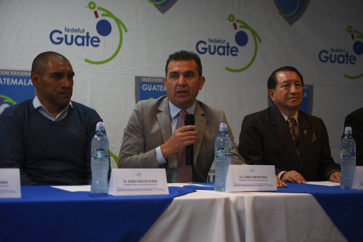 Juan Carlos Ríos en el uso de la palabra