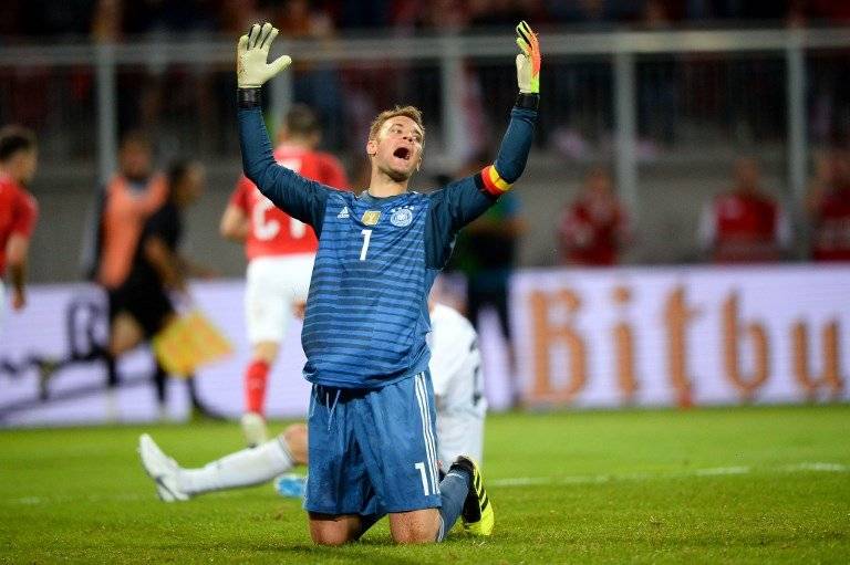 Manuel Neuer volvió a jugar con Alemania
