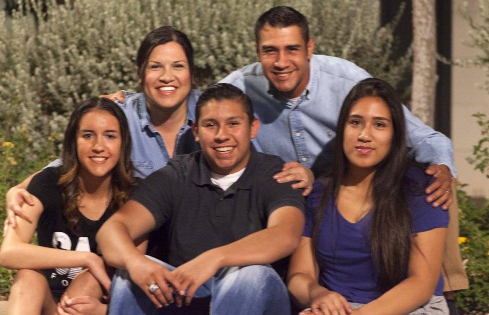 101608267976xfamily-305e88e8ff6090e570c86dff9d94bc03.jpg
