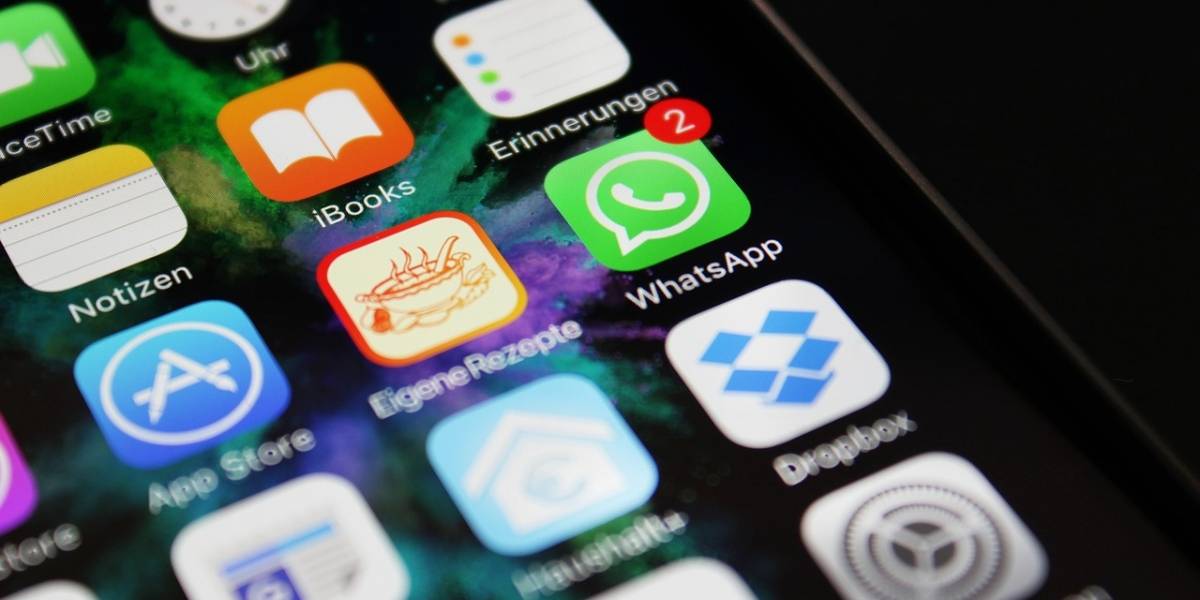 WhatsApp ahora es "mágico" y predice qué fotografías enviarás
