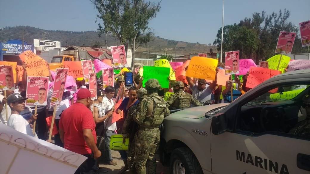 Protesta contra la Marina en Ciudad Guzmán acaba de forma violenta