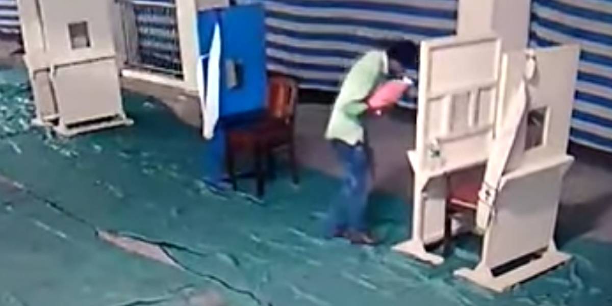 Abandonaron a su bebé de solo tres días porque su familia y amigos se burlaban de ellos por tener “demasiados hijos”