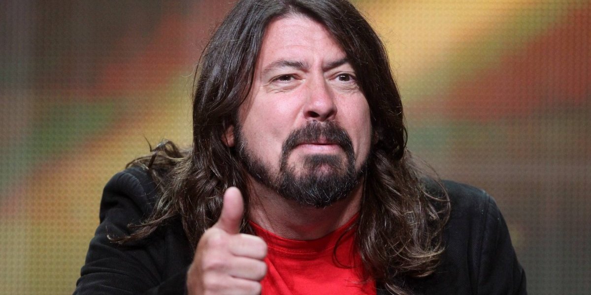 La dura caída de Dave Grohl desde un escenario en Las Vegas