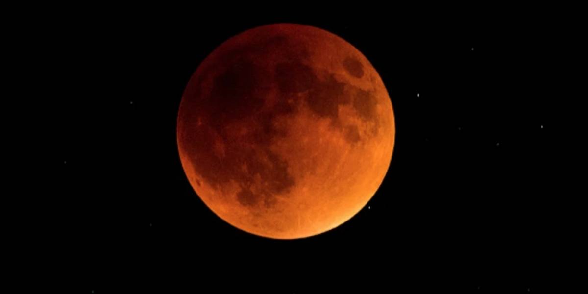 Video muestra cómo la Luna se acerca