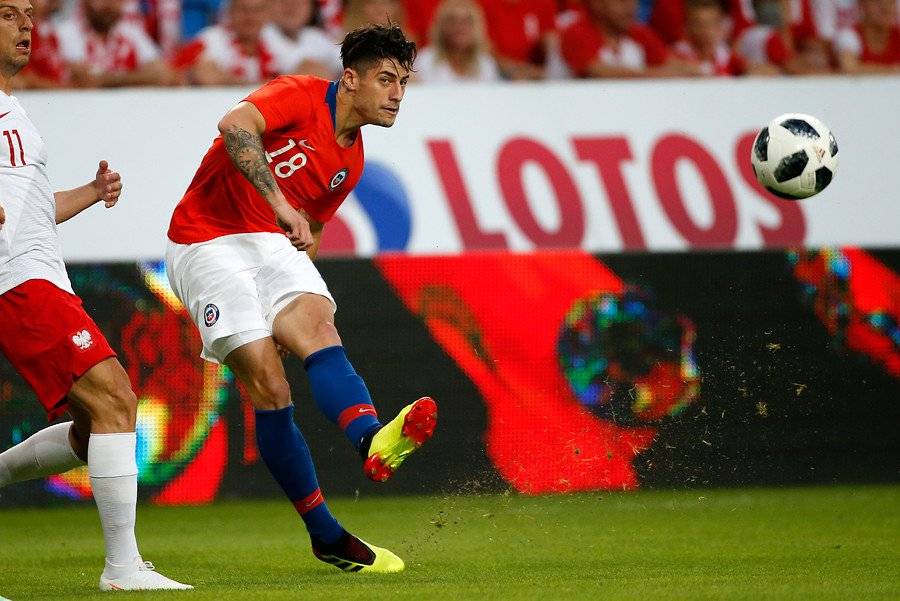 Sagal tuvo bueno nivel, pero tener titularidad en la selección A parece difícil / imagen: Photosport