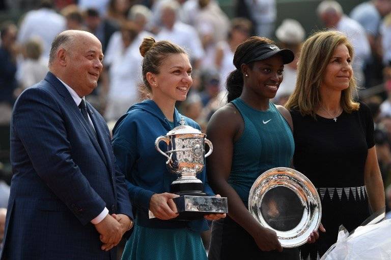 Momento de la coronación de Halep