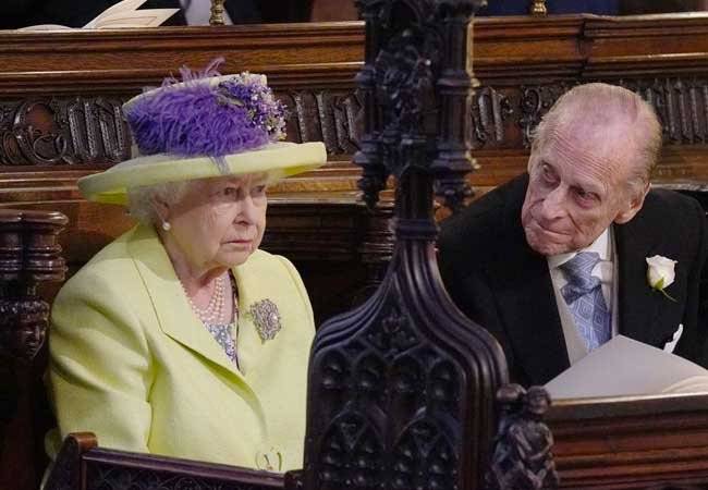 reina Elizabeth II