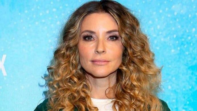 Issabela Camil